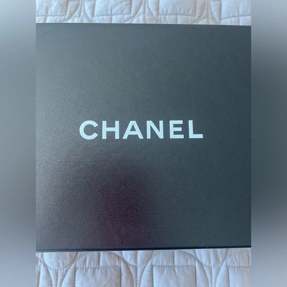 Chanel Black Box